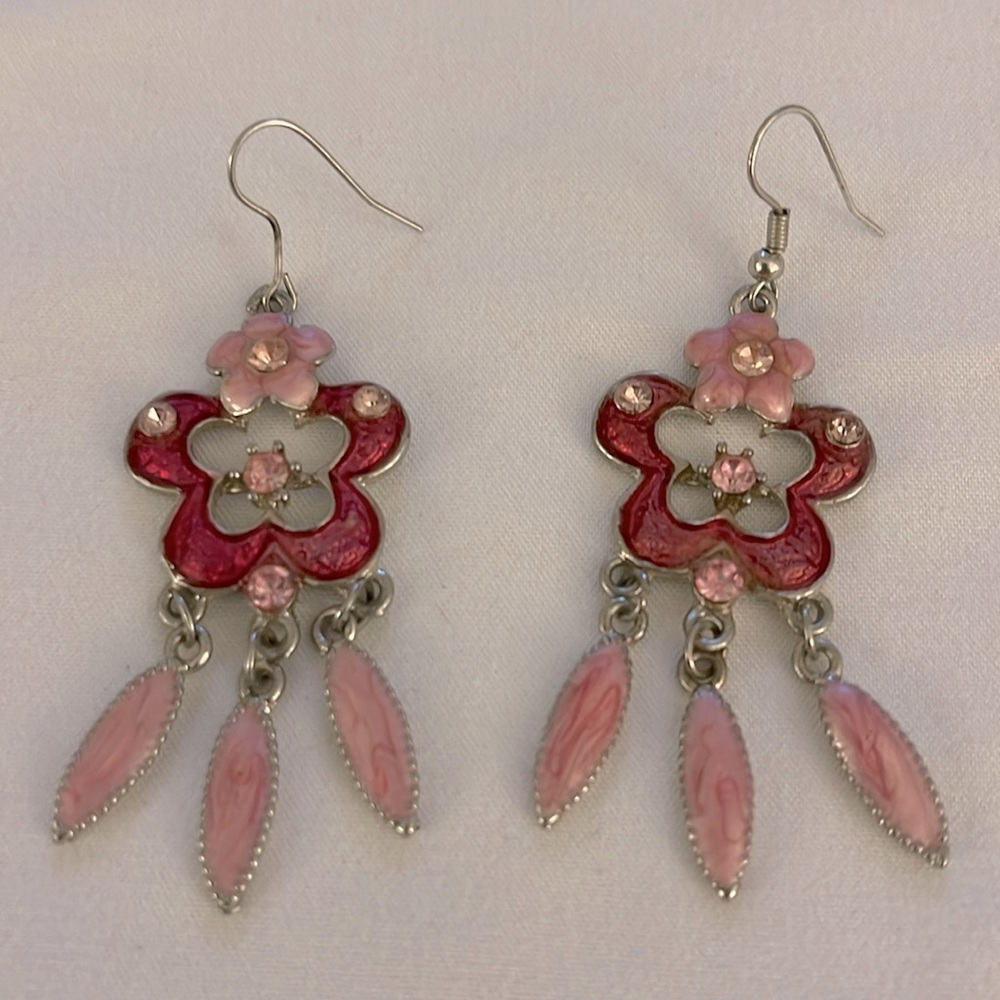 Pierced Earrings Pink EUC